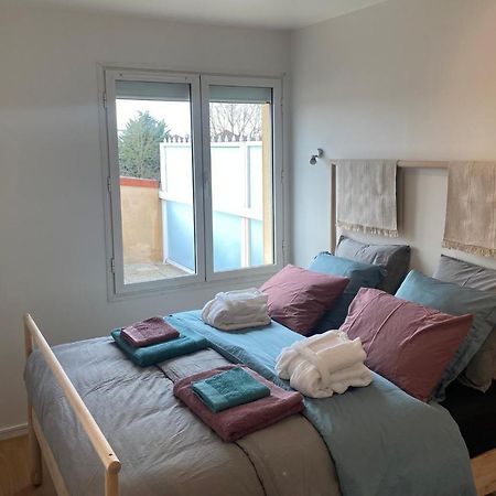 Appartement 2 Pieces De 44M² En Centre Ville Magny les Hameaux Bagian luar foto