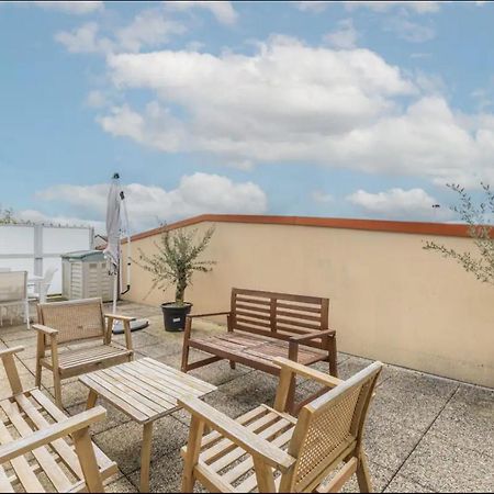 Appartement 2 Pieces De 44M² En Centre Ville Magny les Hameaux Bagian luar foto