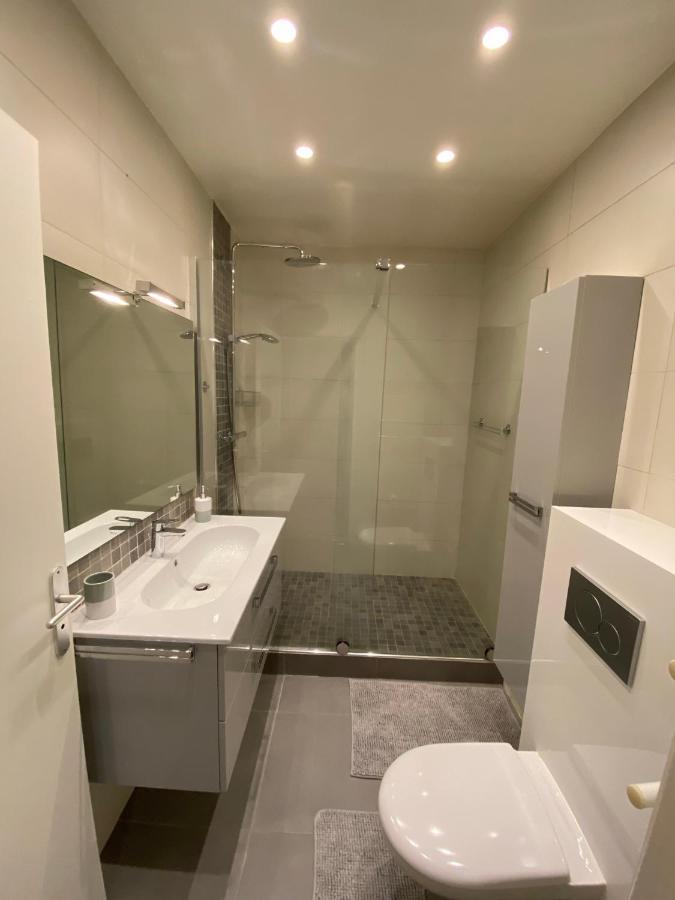 Appartement 2 Pieces De 44M² En Centre Ville Magny les Hameaux Bagian luar foto